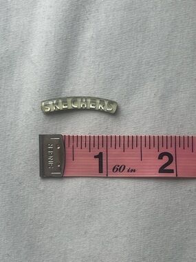 Skechers piece